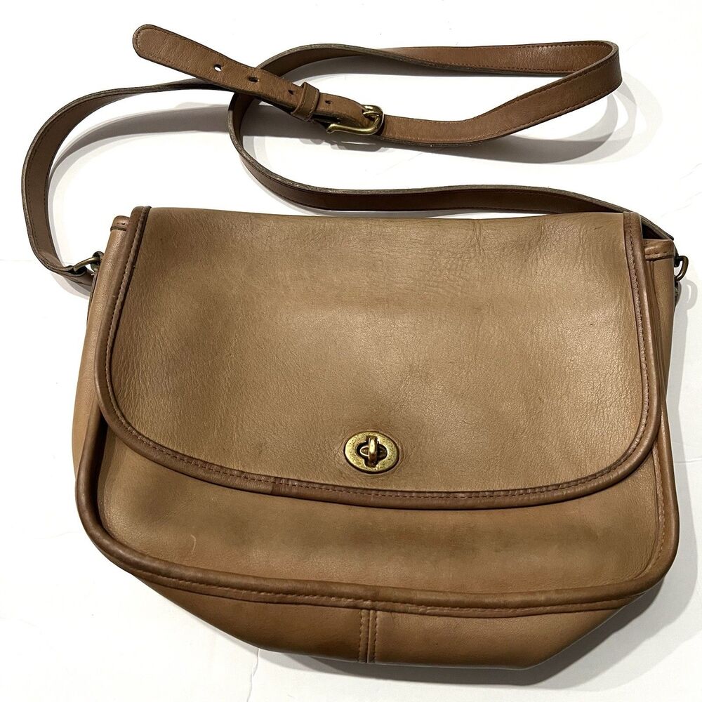 vintage Coach City Bag in British Tan leather